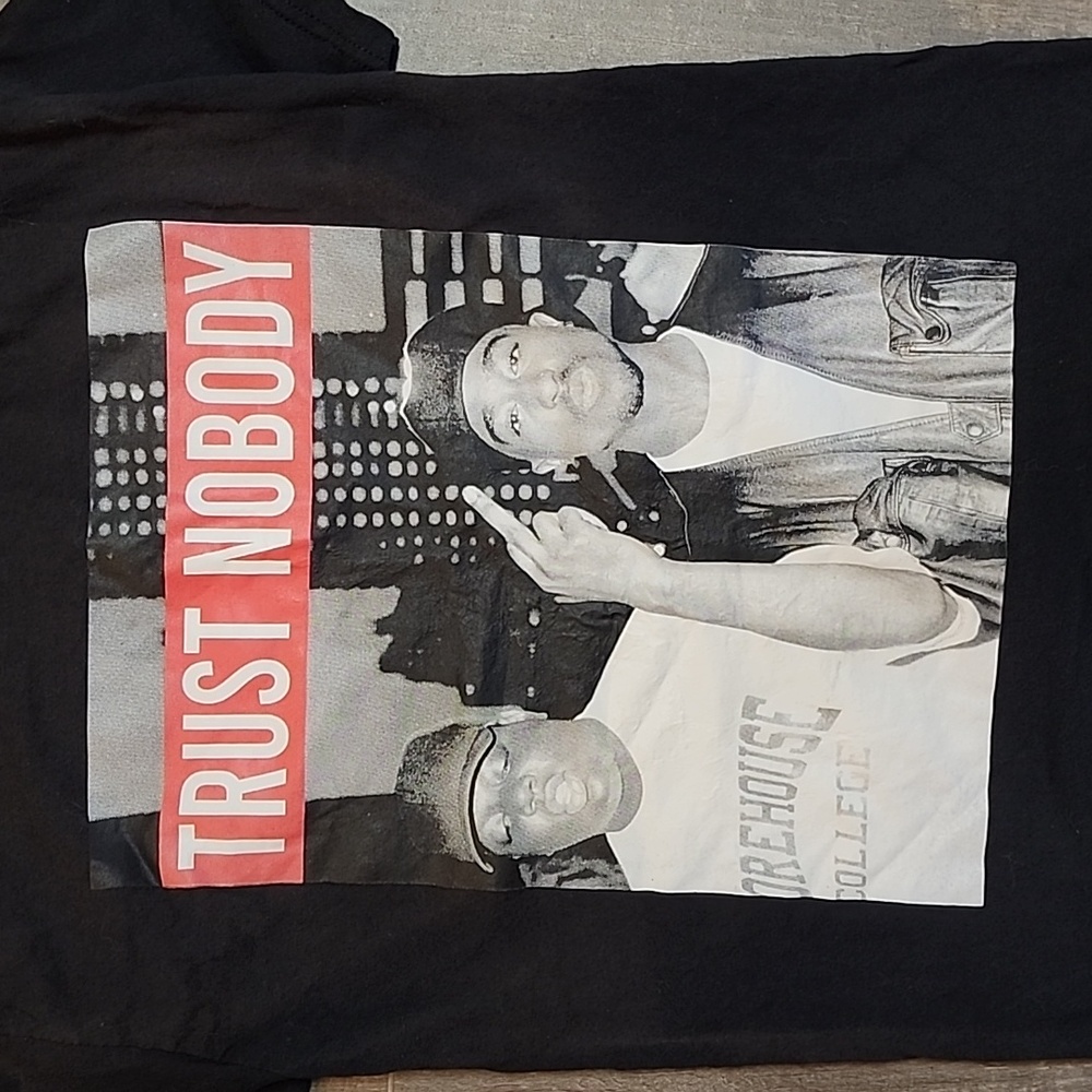 Gildan brand TSHIRT  Biggie/ Tupac - Picture 2 of 4